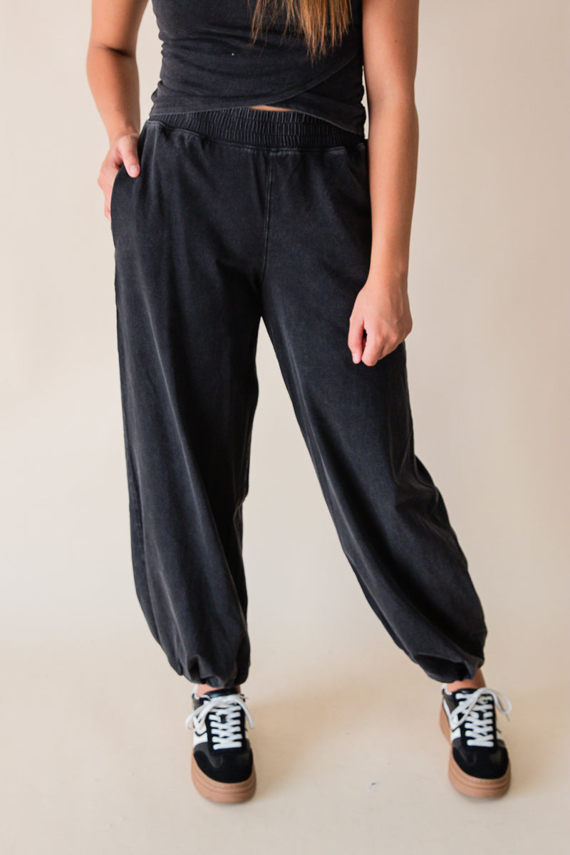 Seasonal Ease Pant