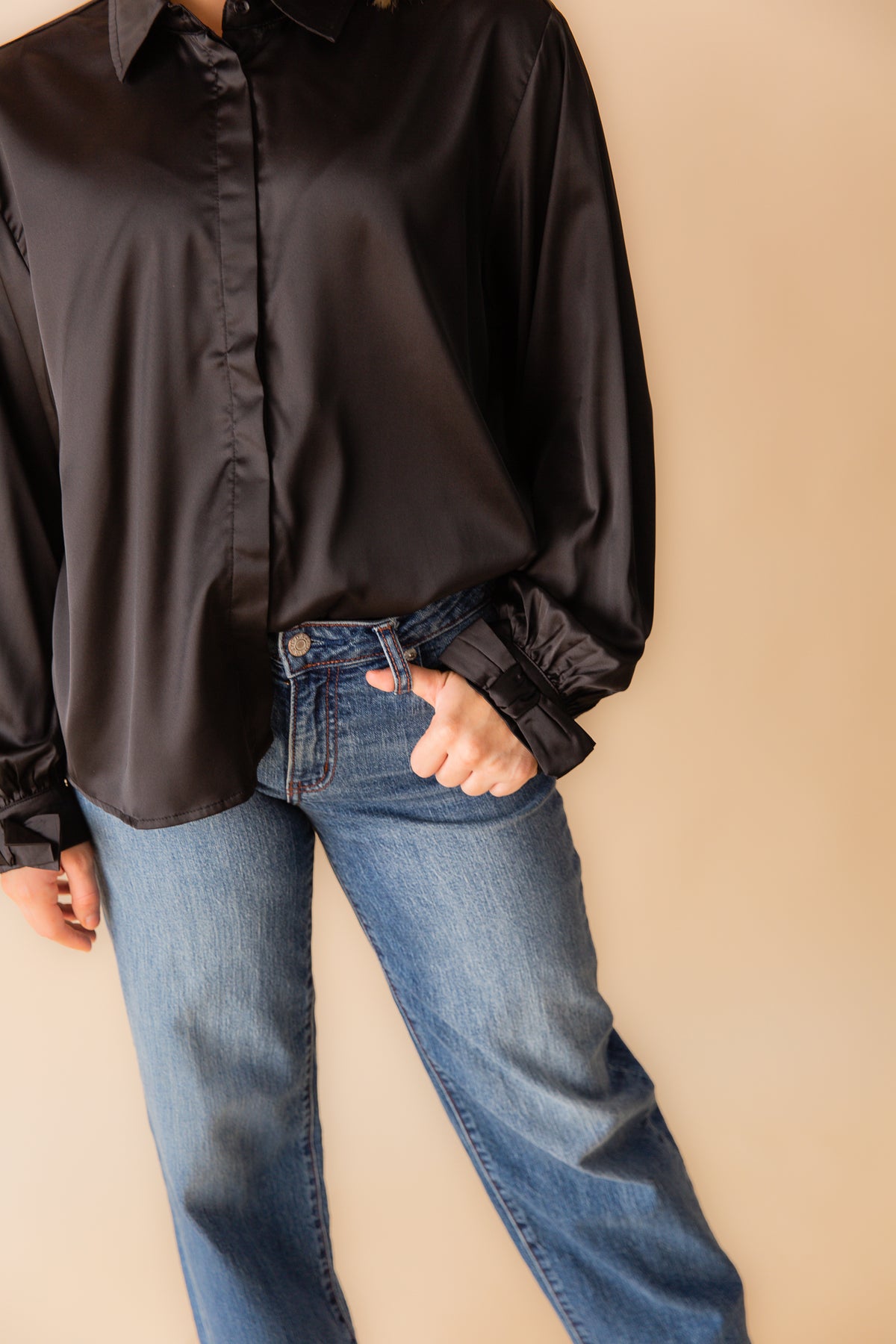 Stacy Ribbon Cuff Blouse