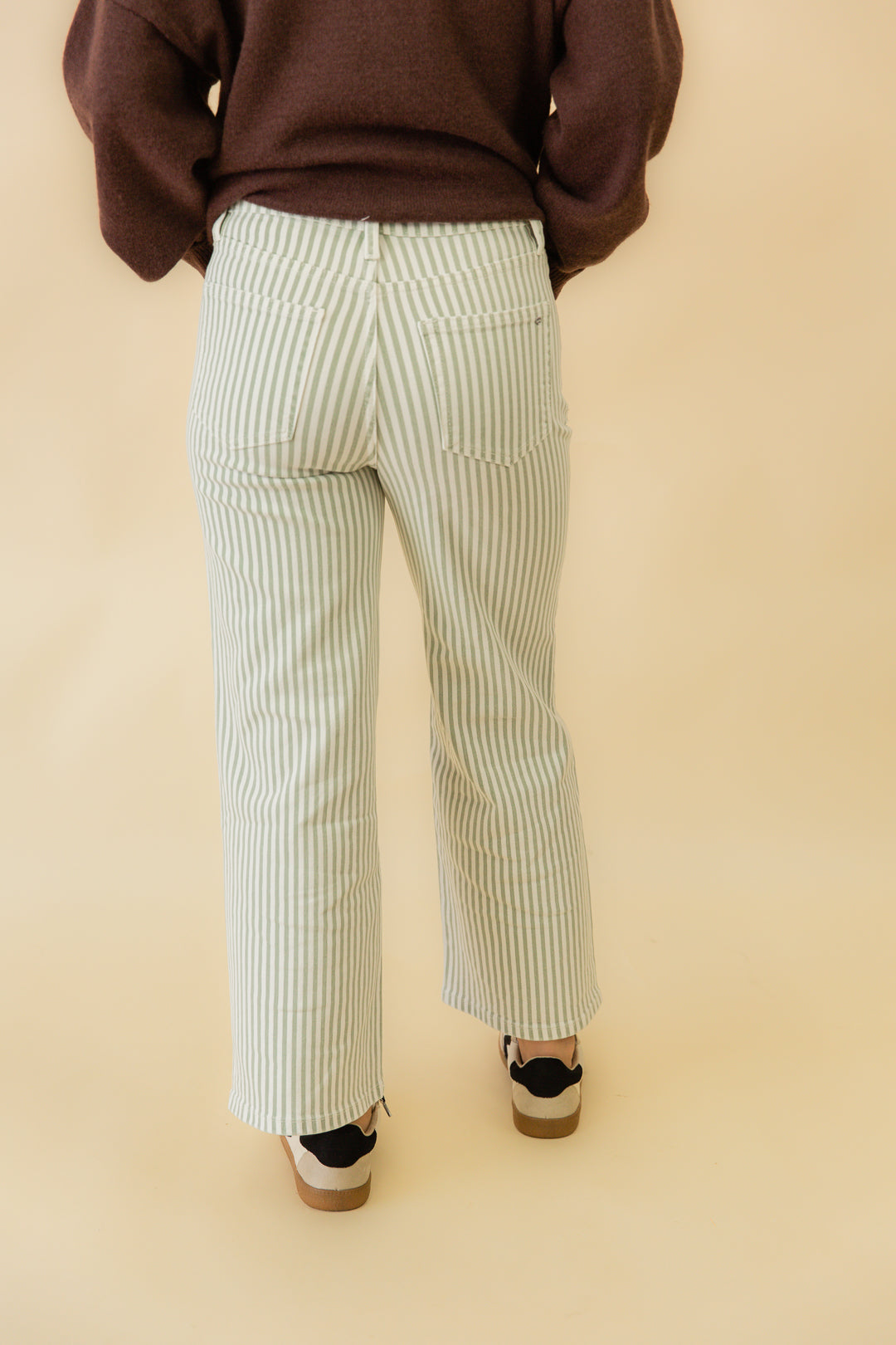 Ayla Wide Leg Cropped Jeans