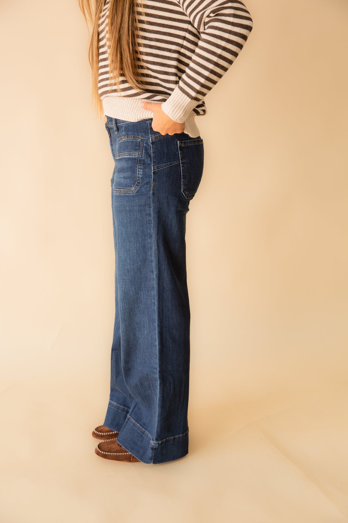 Maya HR Wide Leg Back Darts Wide Hem