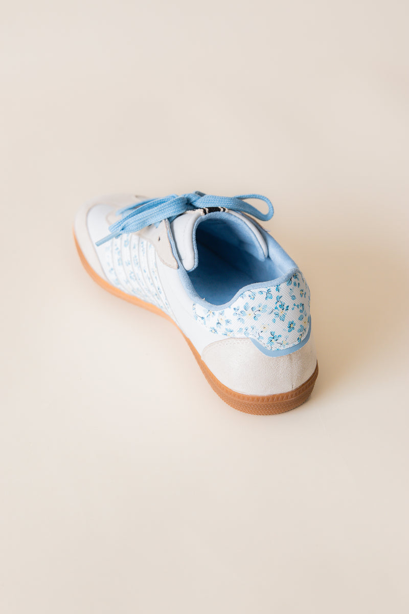 Stevie Sneakers