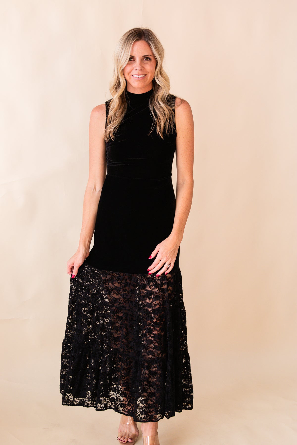 At Dusk Velvet Lace Cntrst Maxi Dress