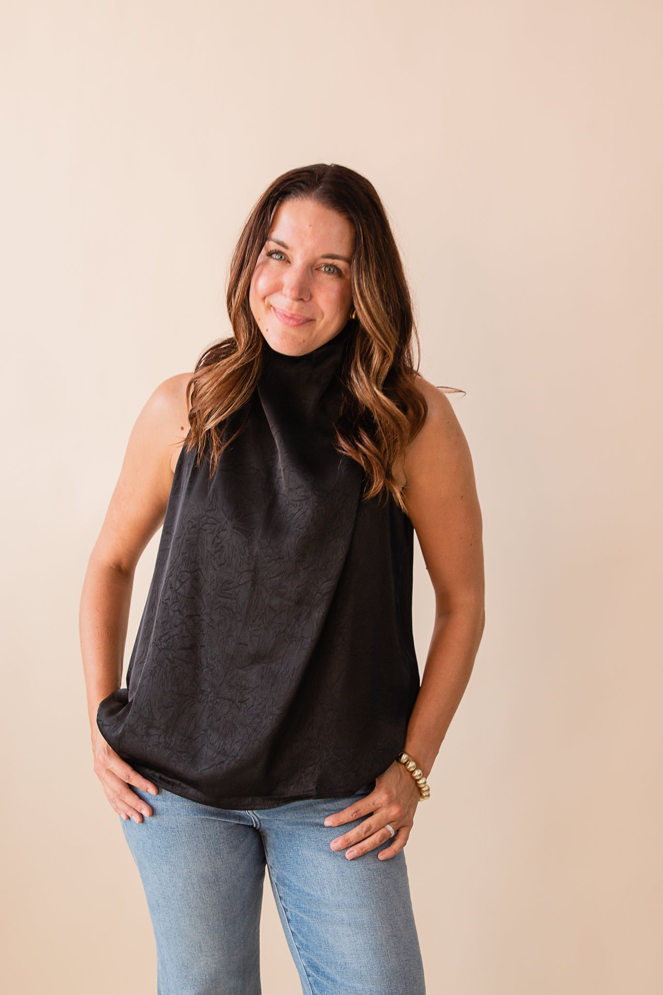 マメ クロゴウチCarnation Willow Sleeveless Tops マメ クロゴウチCarnation Willow Sleeveless Tops