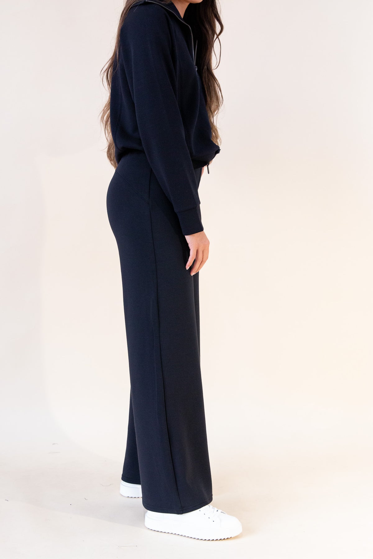 Airessentials Wide Leg Pant