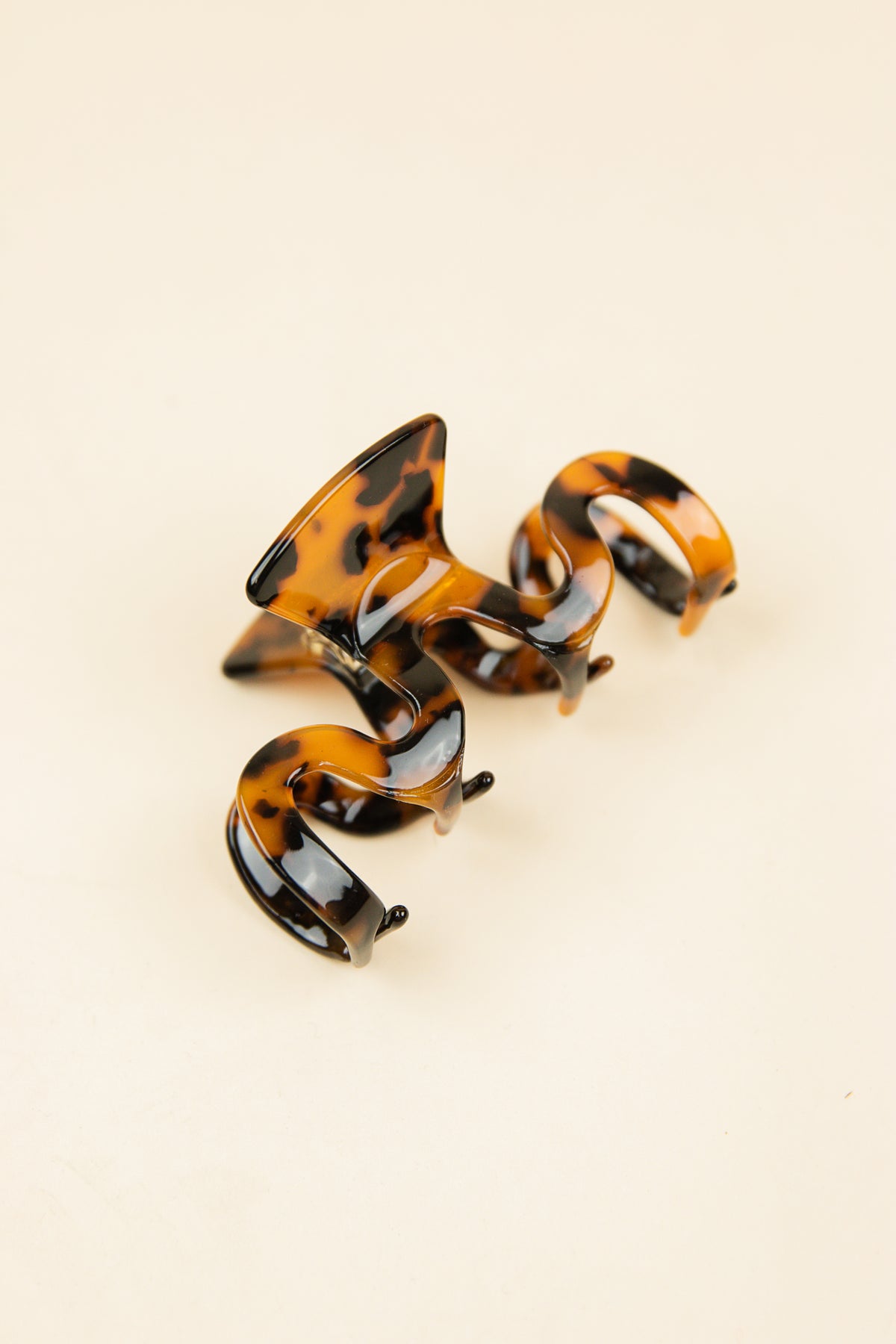 Wavy Claw Clip Tokyo
