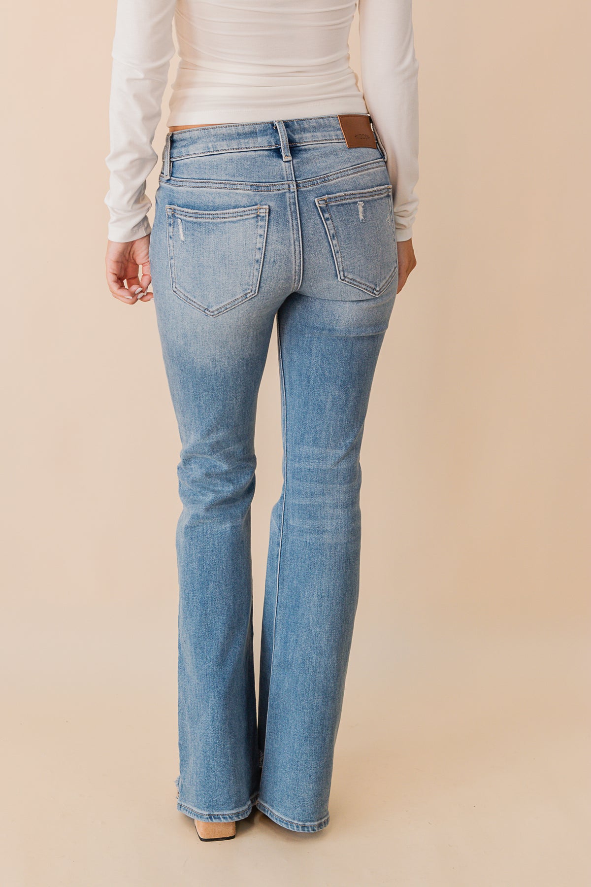 Lora Flare Jean