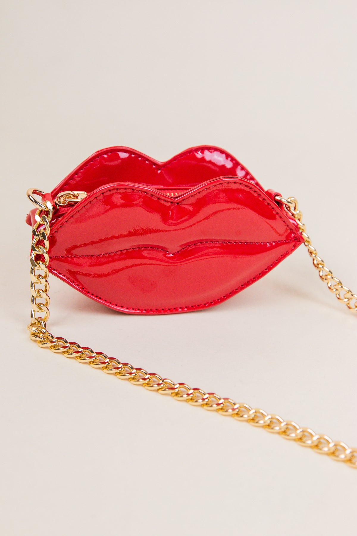 Kiss Mini Bag Red