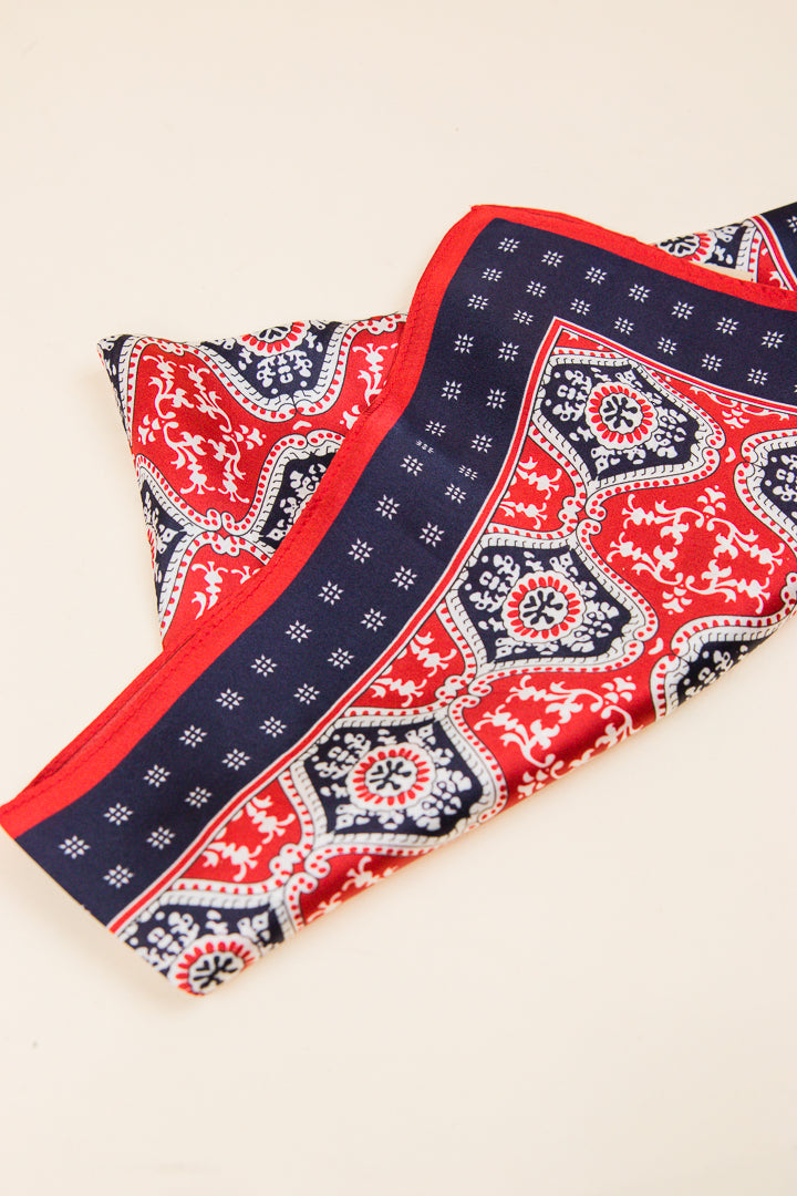 Leisure Fashion Square Scarf