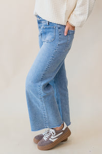 Cropped Wide Leg with Front Pocket