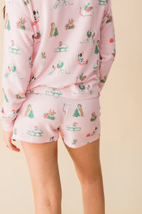 Peace & Pawlidays Short