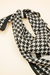 Scarvii Classic Houndstooth Square Scarf