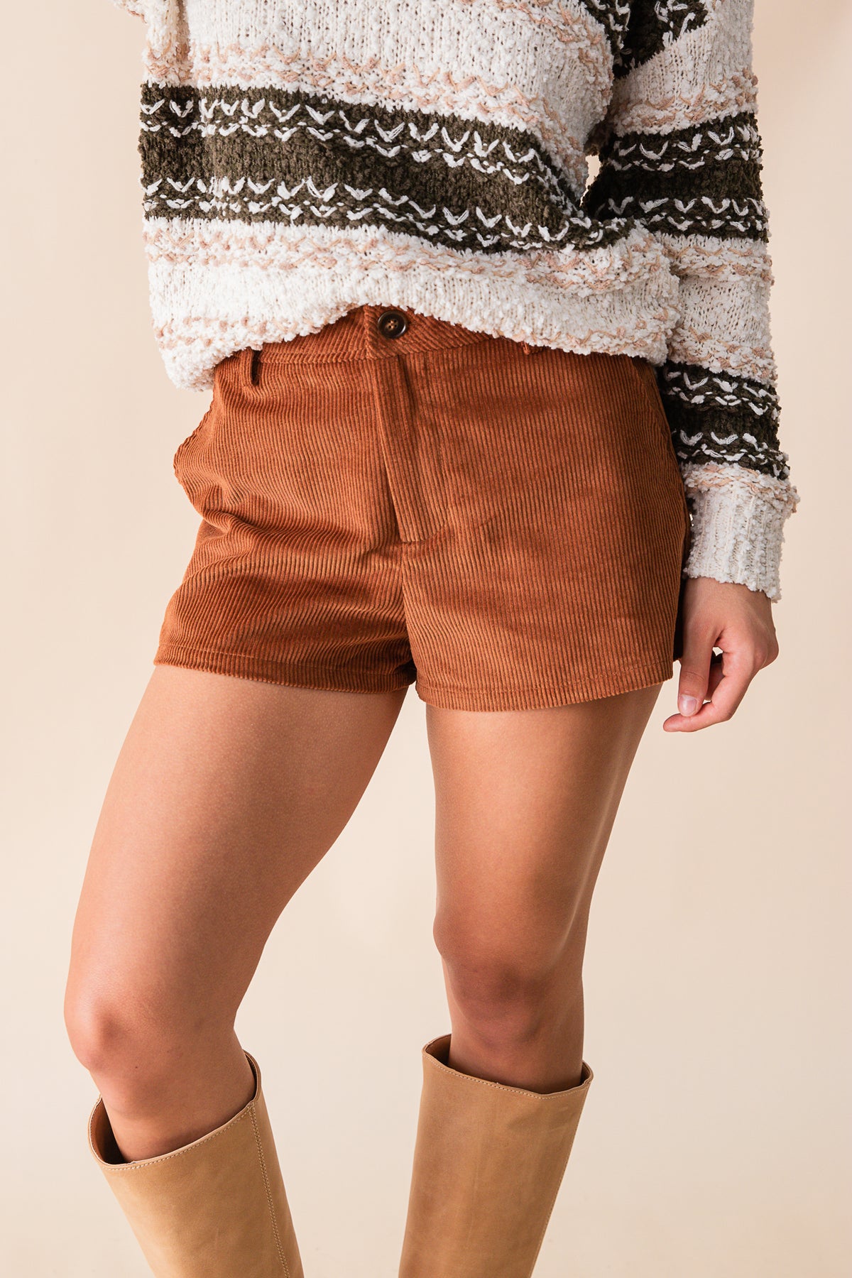 Raya Corduroy Short