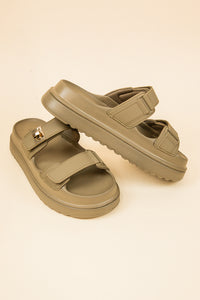 Bigschmona Platform Sandal