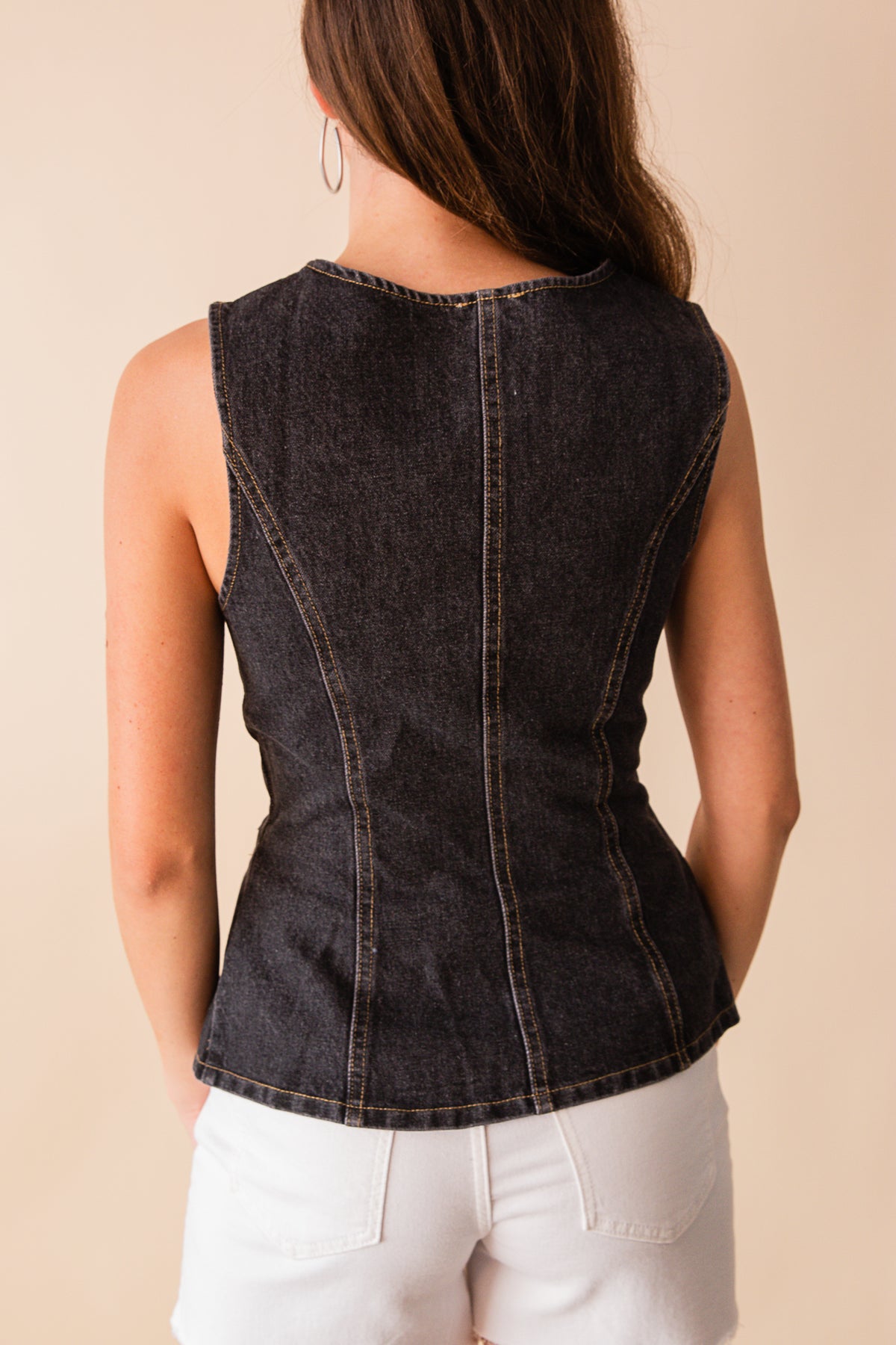 Emmi Vest