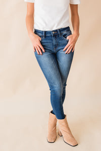 Mid Rise Raw w Distressed Hem Crop Skinny