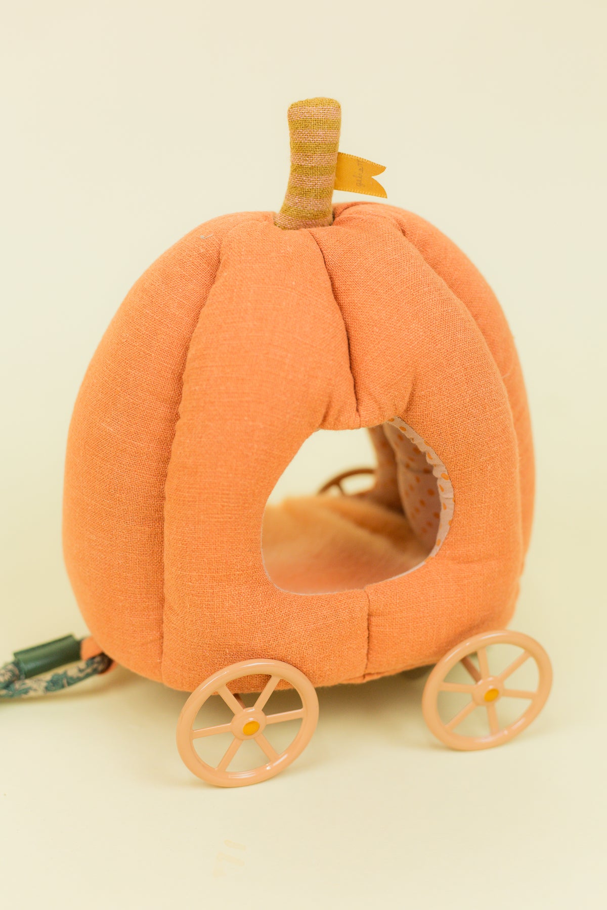 Pumpkin Carriage, Mouse