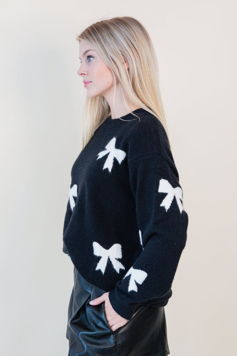 Bow Pattern Sweater Top