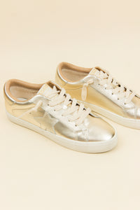 Fae 4 Gold Pebbled Sneaker