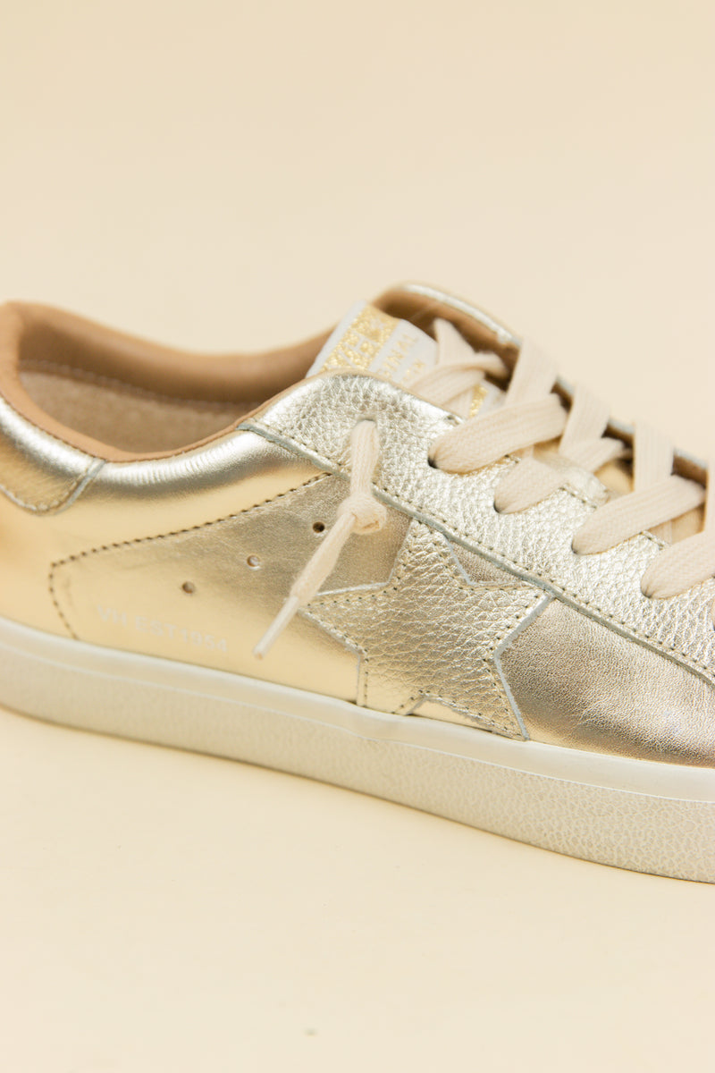 Fae 4 Gold Pebbled Sneaker