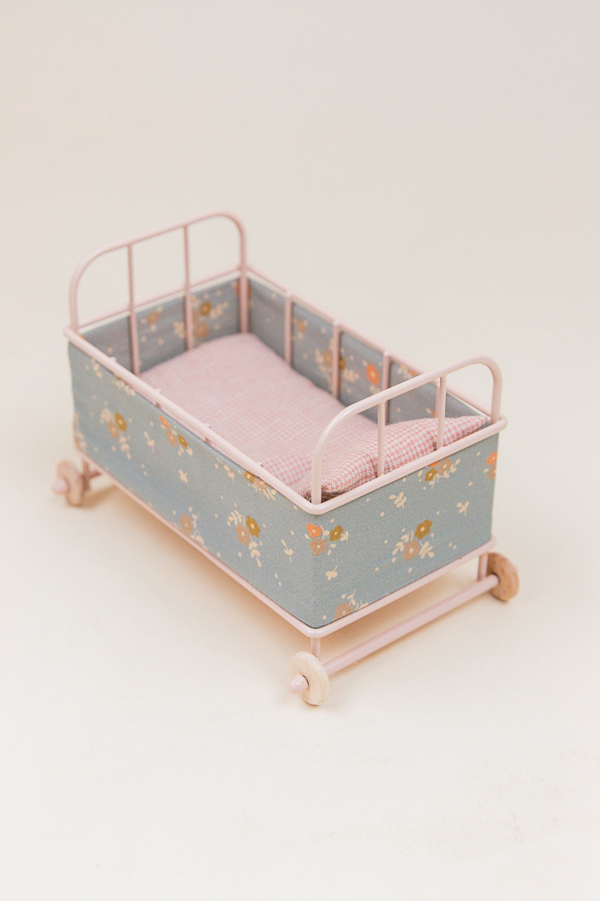 Cot Bed Micro